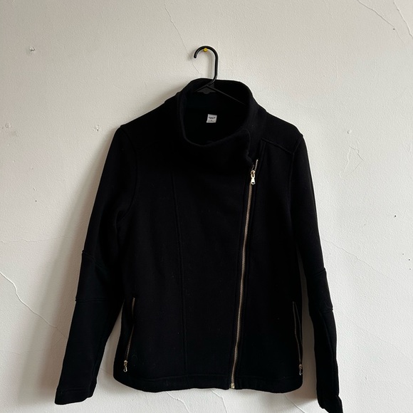 Old Navy Jackets & Blazers - *Super Soft* Asymmetrical Black Active Jacket